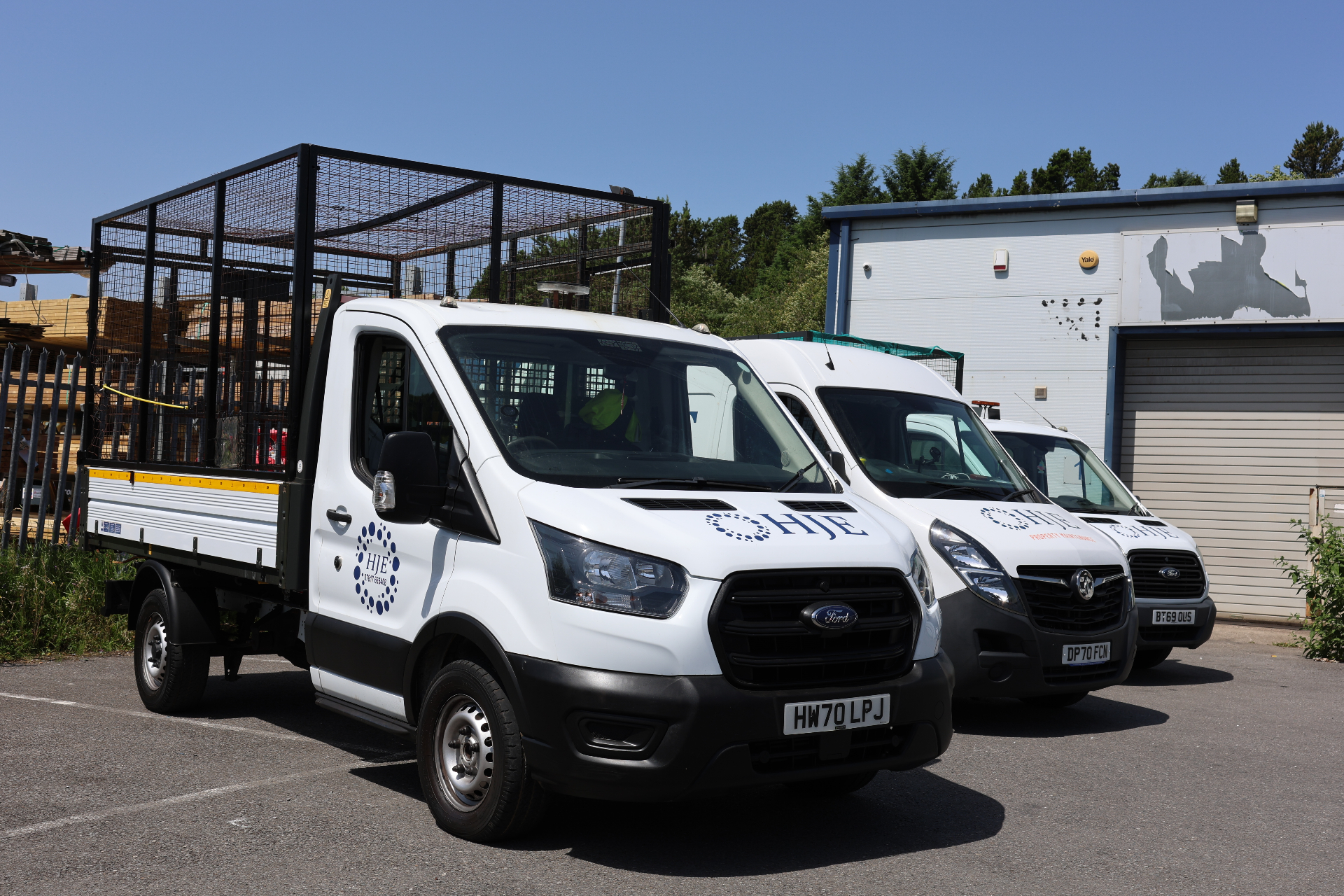 HJE tipper unloading sorted recyclables