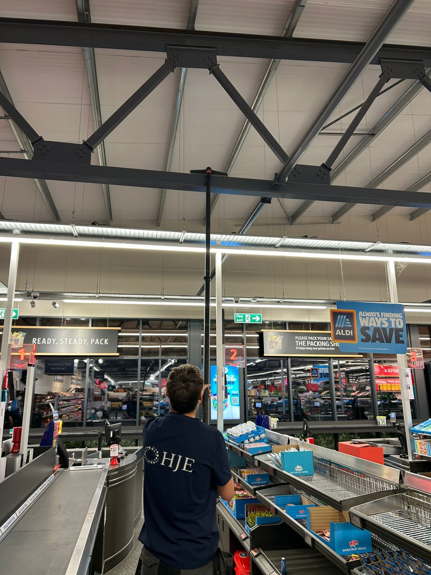 HJE operative on site